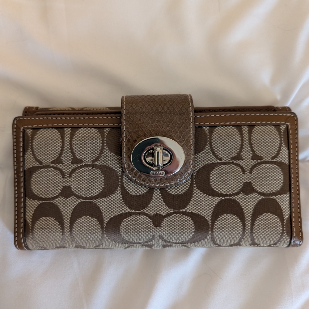 Coach Signature Brown Wallet